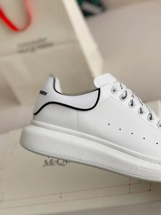 Alexander McQueen Menβs Oversized White Black Sneakers