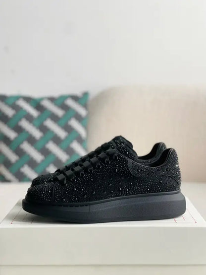 Alexander McQueen Oversized Sneaker in Black/crystal