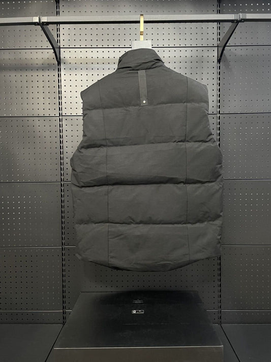 Moose Knuckles Sleeveless Vest Black