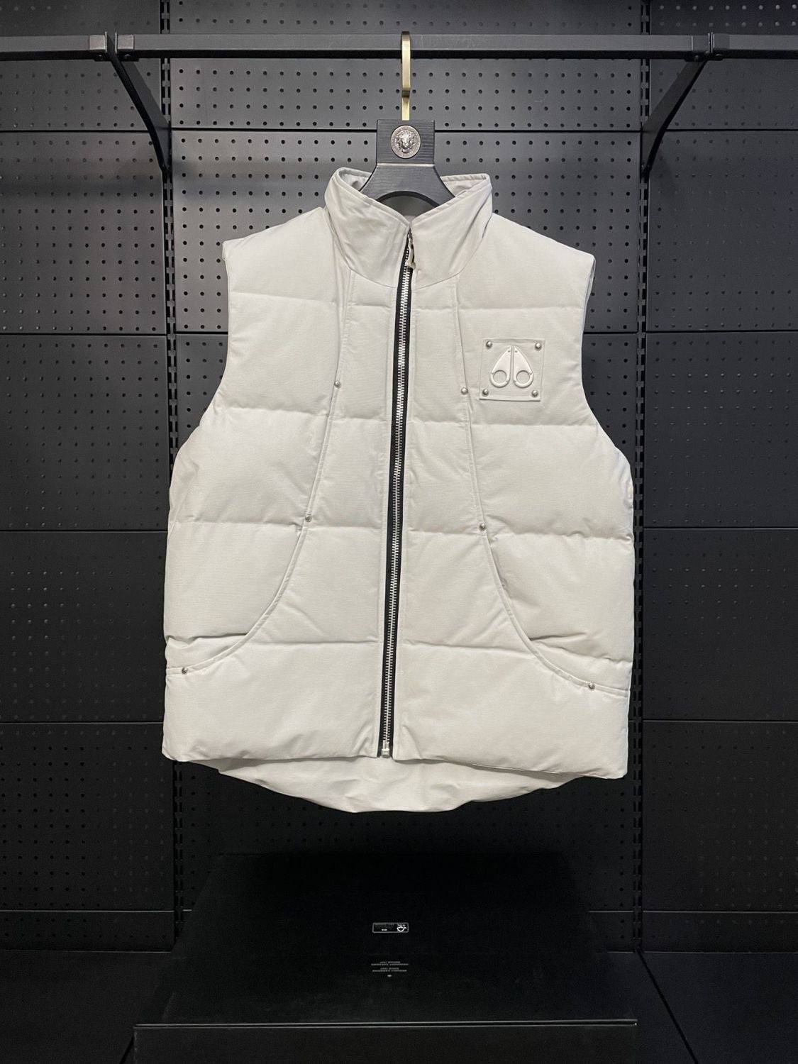Moose Knuckles Sleeveless Vest White